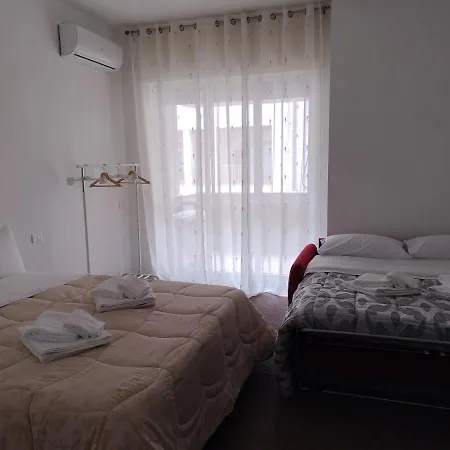 Affittacamere Like - - Via Del Corso