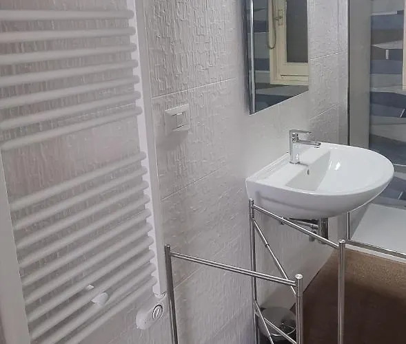 Like - - Via Del Corso Affittacamere Matera